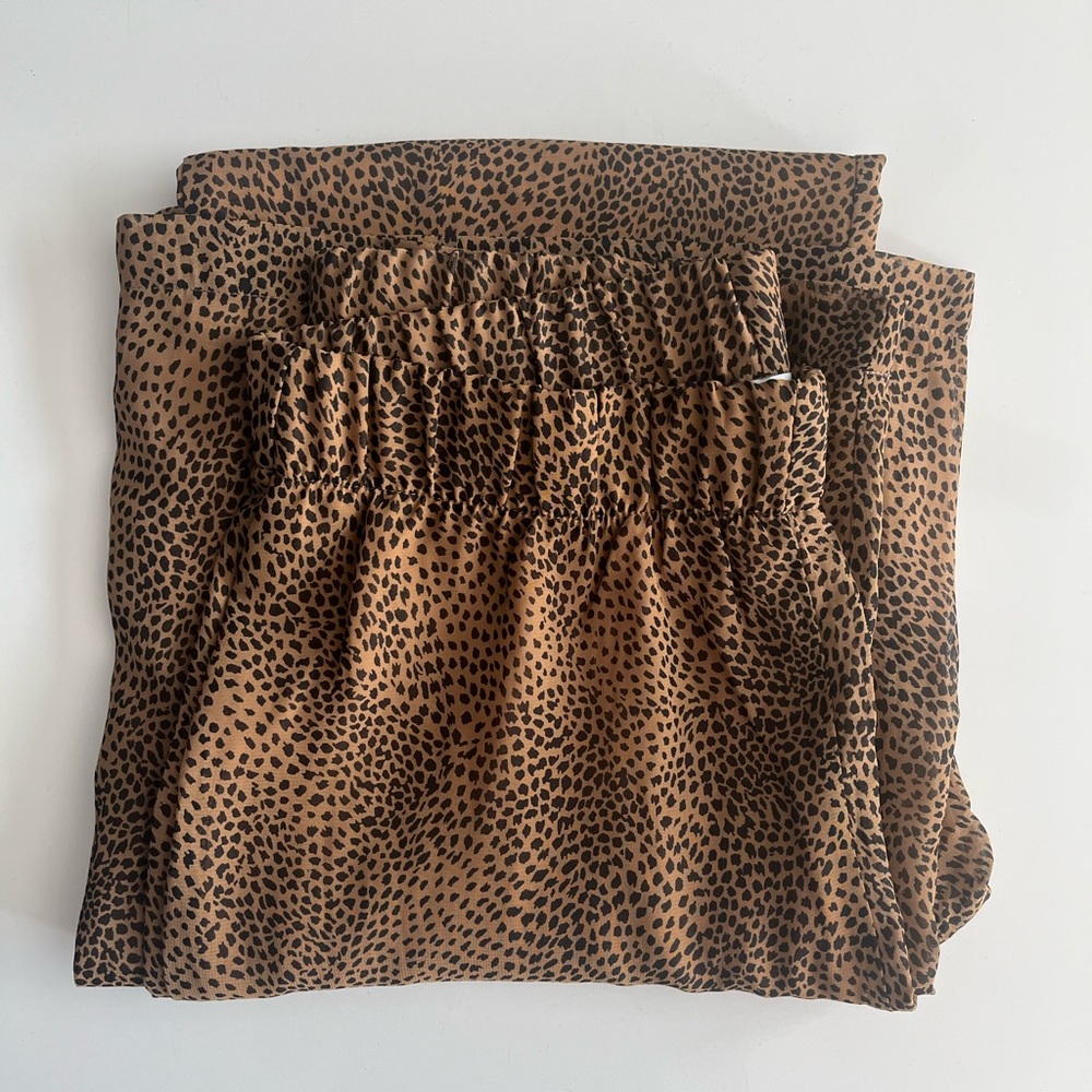 Flowy Wide Leg Animal Print Hi Rise Pants by Lovers & Friends Size M NWOT